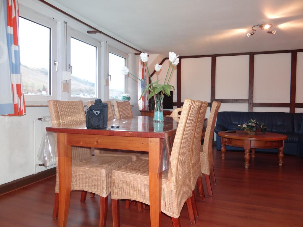 Haus Marlene Apartment Zell an der Mosel Phòng bức ảnh
